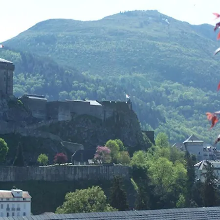 Camping D'arrouach * Lourdes