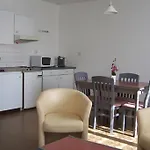 奥罗阿赫营地酒店 公寓 卢德