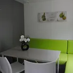 奥罗阿赫营地酒店 公寓 *